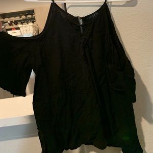 Forever 21 Plus Cutout Shoulder Black Short. 2X.